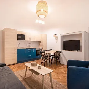 A20- Bp Modern Boutique , Budapest Hungary
