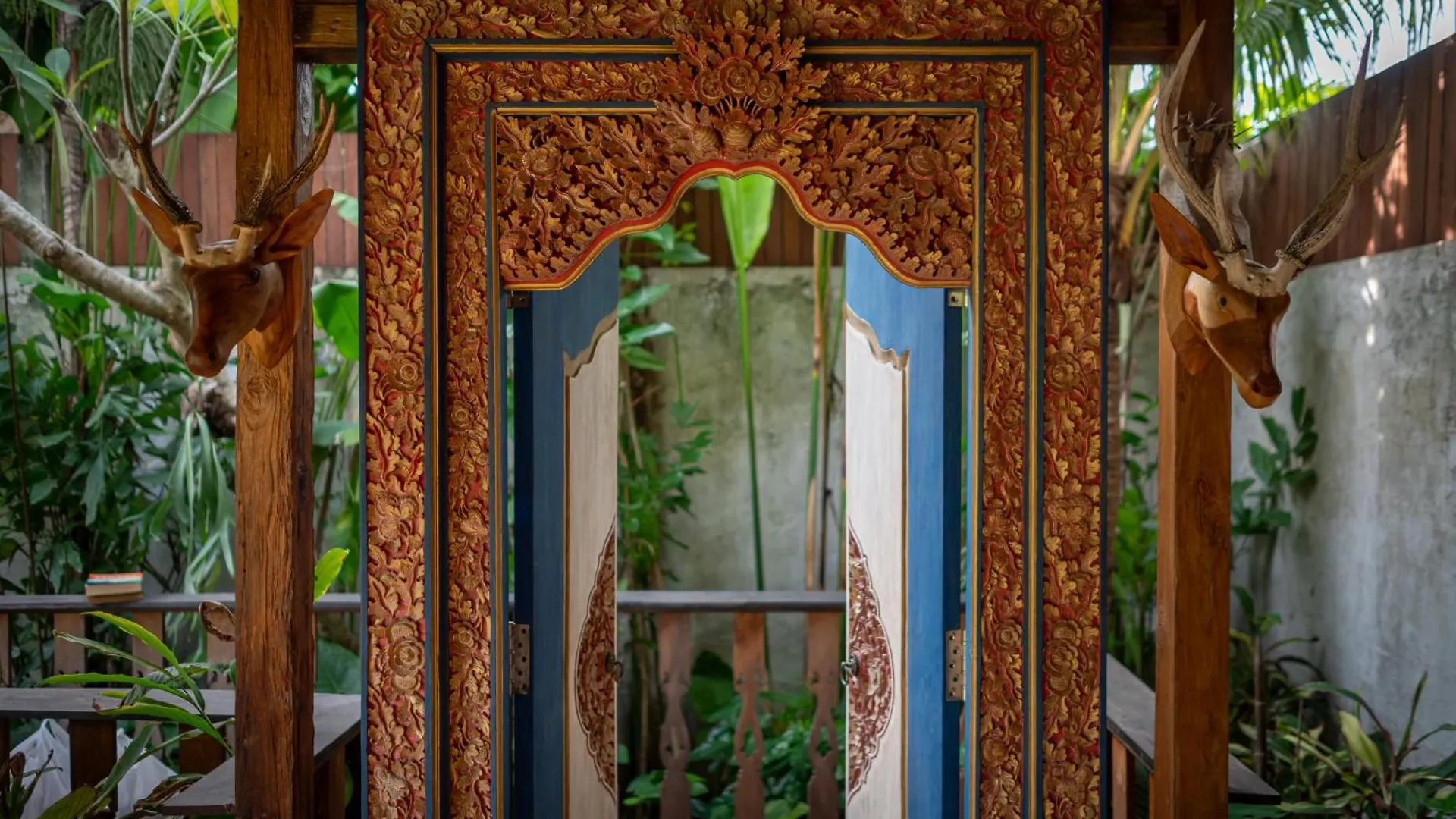 Kubu Kayu Villas Seminyak 0*,  Indonesien