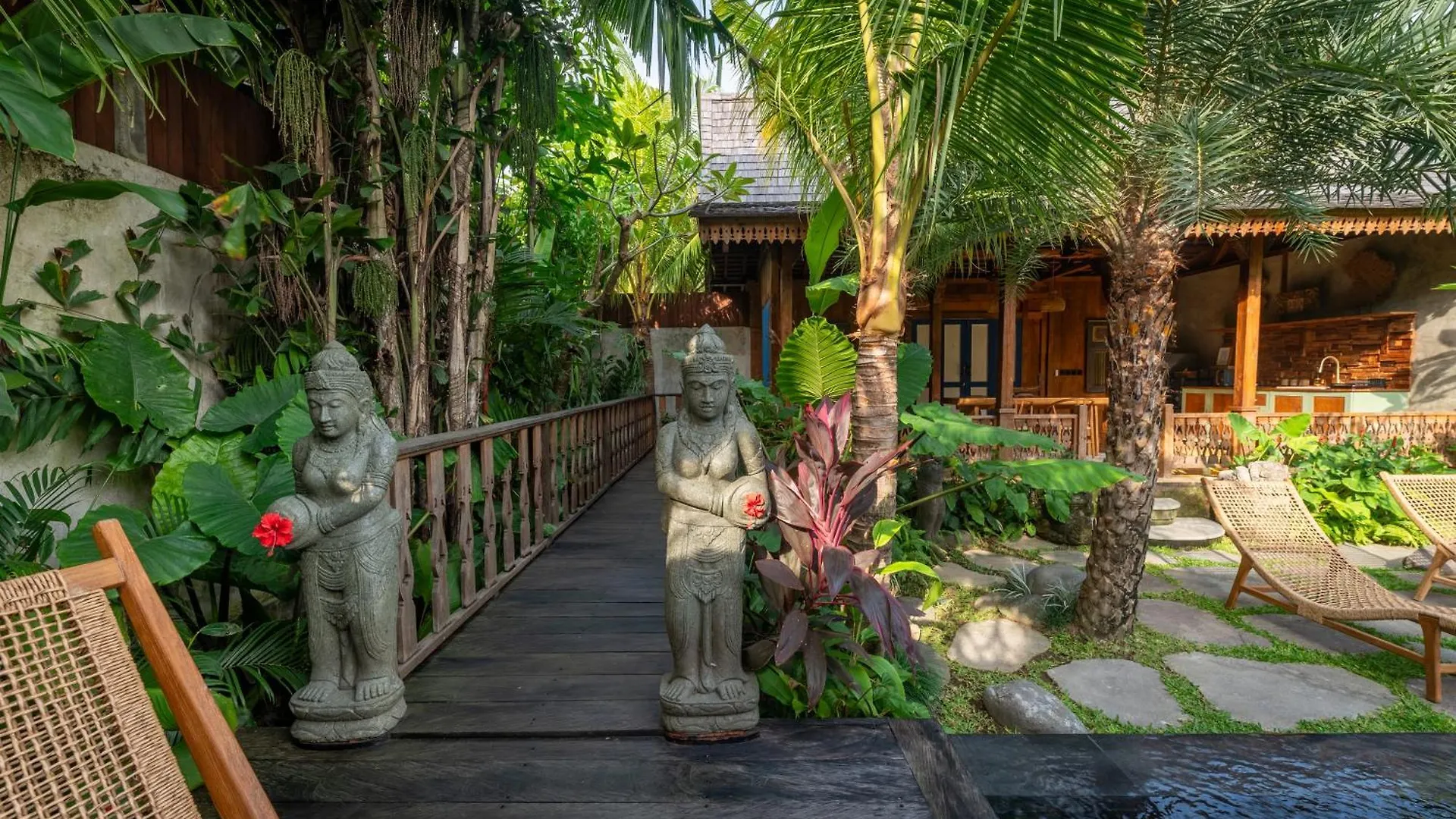 Kubu Kayu Villas Seminyak Endonezya