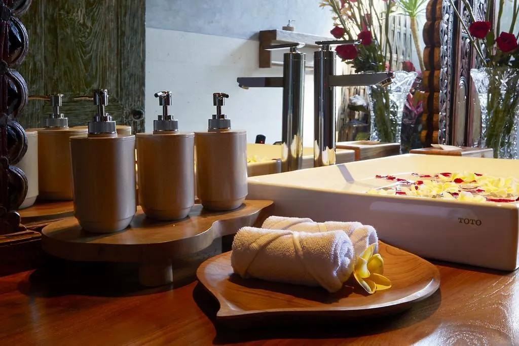Kubu Kayu Villas Seminyak   Seminyak (Bali)