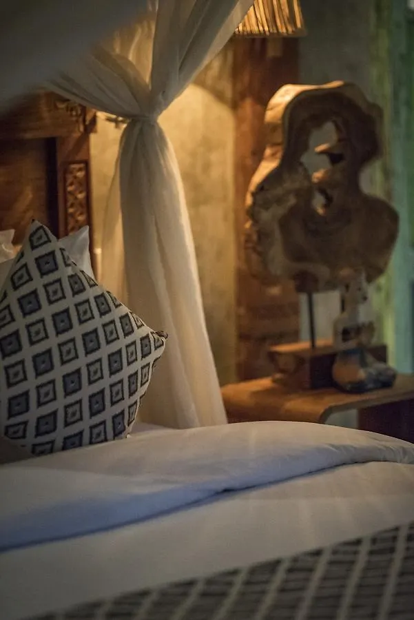 Kubu Kayu Villas Seminyak