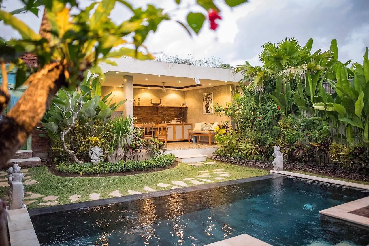 Kubu Kayu Villas Seminyak 0*,  Indonésia